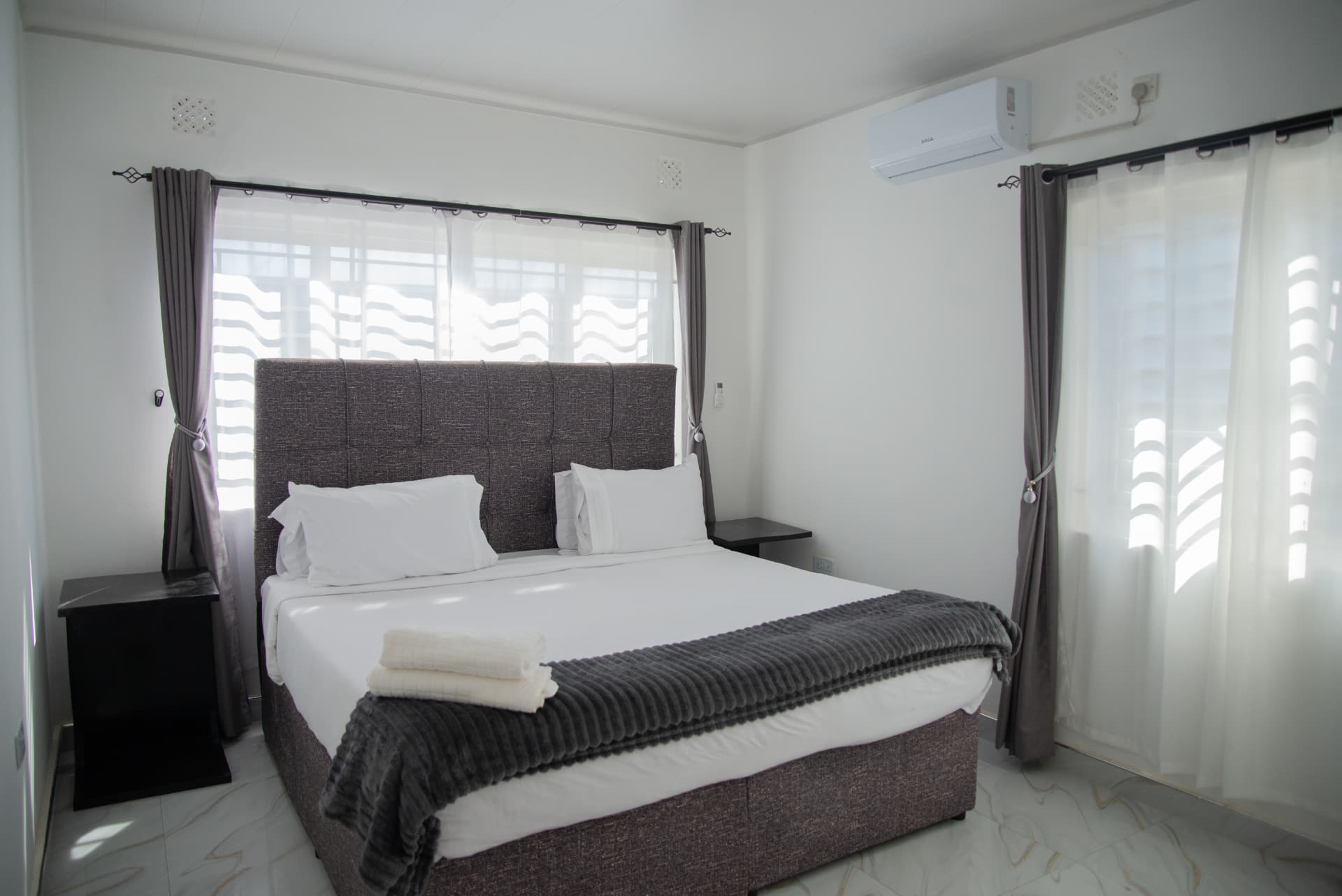 One Bedroom Apartment — photo 2